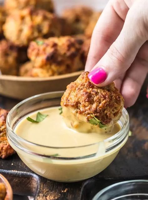 Dipping a sausage ball into honey mustard sauce Sausage Ball Dip, Sausage Balls Dipping Sauce, Mustard Dipping Sauce For Sausage, Sauce For Sausage Balls, Dip For Sausage Balls, Bisquick Sausage Balls, Bisquick Sausage, Hor Dourves, Chili Dipping Sauce