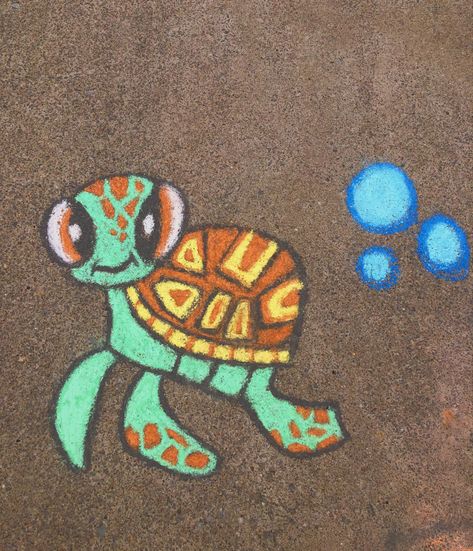 Sea Turtle Chalk Art, Chalk Ocean Art, Chalk Art Ocean, Chalk Mural Ideas, Beachy Chalk Art, Beach Chalk Art, Cute Summer Chalk Ideas, Chalk Art Turtle, Summer Sidewalk Chalk Art