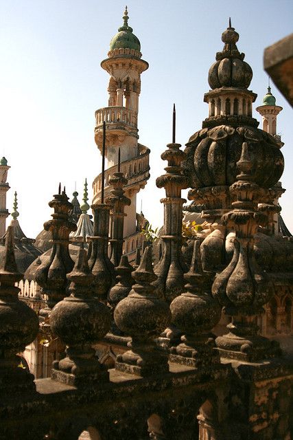 The towers of Mahabat Maqbara Mausoleum in Junagadh, India Mahabat Maqbara, India Monuments, Spiral Tower, India Architecture, Amazing India, Temple Architecture, Virtual Travel, Unique Places, Unique Buildings