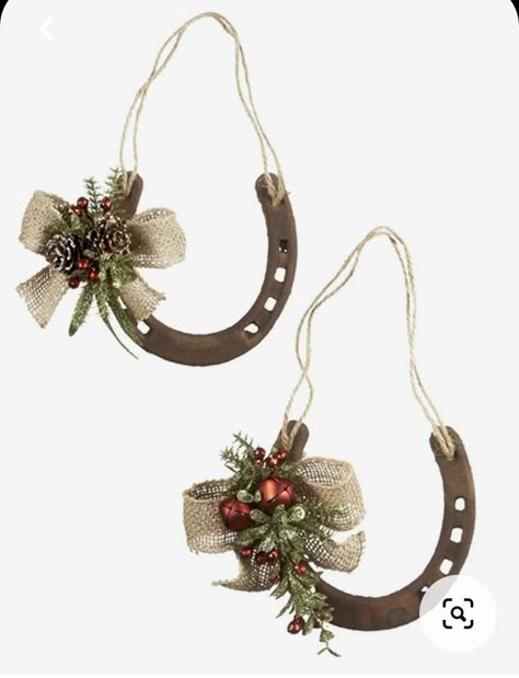 Western Christmas Decorations, Natal Country, Horseshoe Crafts Projects, Horseshoe Projects, Western Crafts, Horseshoe Decor, Horseshoe Crafts, Horse Crafts, Horseshoe Art