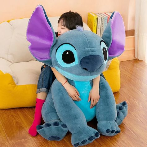 Animal Couple, ليلو وستيتش, Stitch Plush, Doll Cartoon, Stitch Doll, Couple Sleeping, Kawaii Disney, Lilo Y Stitch, Sleeping Pillow