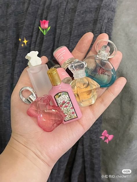 Mini Skincare, Expensive Perfume, Dream Items, Body Cleansing, Mafia Boss, Makeup And Skincare Products, Mini Perfume, Ulzzang Makeup, Aesthetic Grunge Outfit