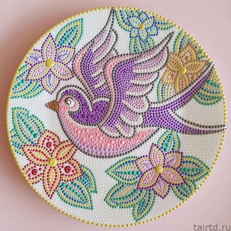 Cute Easy Paintings, Dotting Art, Plate Painting, Mandala Art Therapy, Lippan Art, Beads Art, Mandala Art Lesson, Painting Glassware, Tanjore Painting