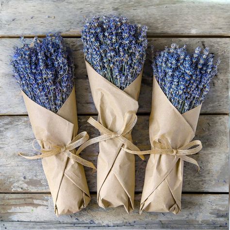 Cottagecore Decorations, Lavender Bunch, Lavender Bundle, Dried Floral Wreaths, Lavender Crafts, Lavender Decor, Dried Lavender Flowers, Kissing Ball, Lavender Wreath