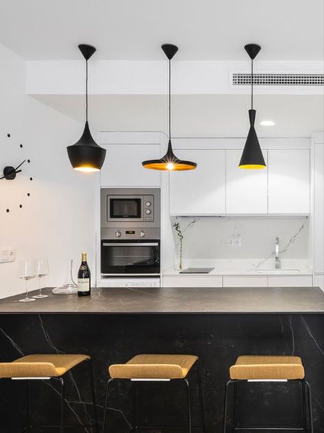 black kitchen island Black Marble Kitchen Island, Tom Dixon Lighting, Lights Over Kitchen Island, Marble Kitchen Island, Modern Kitchen Ideas, Kitchen Pendant, Kitchen Island Lighting Pendant, Kitchen Lamps, Kitchen Design Decor