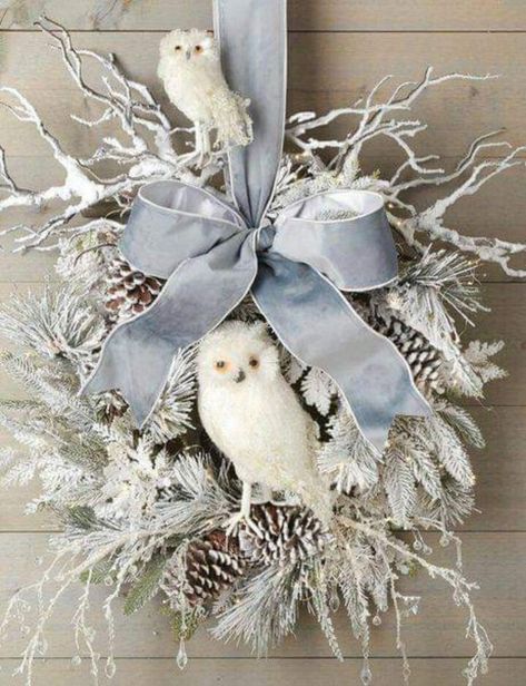 This is a very pretty wreath and wouldn't hard to make. Winter Wreath Ideas, Christmas Owl Wreath, White Owls, Owl Wreaths, Christmas Owls, Xmas Wreaths, Noel Christmas, Wreath Ideas, Christmas Floral