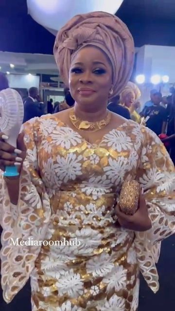 Iro And Buba Styles Lace, Iro And Buba, Lace Blouse Styles, Nigerian Fashion Designers, Boubou Styles For Women, Nigerian Lace Styles Dress, Nigerian Lace Styles, African Lace Styles, Traditional African Clothing