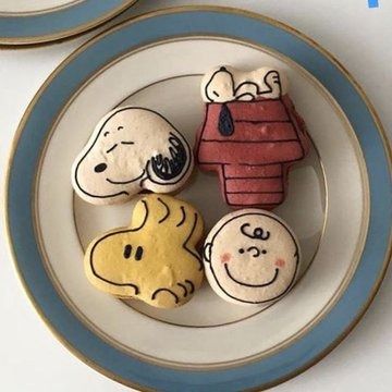 Daily Snoopy on X: "I just want to bake peanuts cookies with someone https://t.co/QGj0W6Nstm" / X Snoopy Desserts, Snoopy Food, Snoopy Cookies, Peanut Cookies, 12 Birthday, Sleepover Food, 12th Birthday, Baking Ideas, Food Cravings