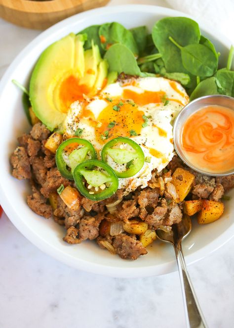 Pork Breakfast Sausage, Whole30 Breakfast, Paleo Snack, Whole 30 Breakfast, Clean Eating Recipes For Dinner, Clean Eating For Beginners, Breakfast Hash, Power Bowls, Clean Eating Breakfast