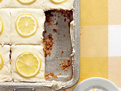 Sweet Tea-and-Lemonade Cake | Feeling rowdy? Spin this into a tipsy cake by substituting up to 2 Tbsp. vodka or bourbon for the lemon juice in the frosting. Sweet Tea And Lemonade, Lemonade Cake Recipe, Mousse Au Chocolat Torte, Lemonade Cake, Citrus Desserts, Cake Lemon, Lemon Cake Recipe, Sheet Cake Recipes, Tea Cake