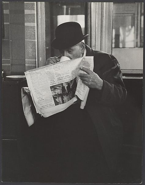 [Man in Bowler Hat Reading Newspaper and Drinking Tea, London] Reading Newspaper, People Reading, Bowler Hat, Street Photographers, British History, Vintage Photography, Metropolitan Museum Of Art, Metropolitan Museum, Museum Of Art