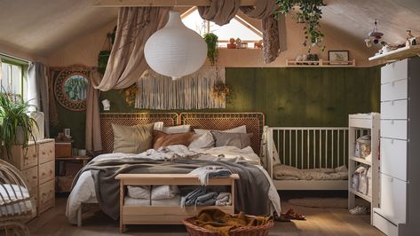 Small Shared Bedroom, Boho Sisustus, Ikea Catalog, Rattan Headboard, Boho Style Bedroom, Boho Styl, Shared Bedroom, Stil Boho, Ikea Pax