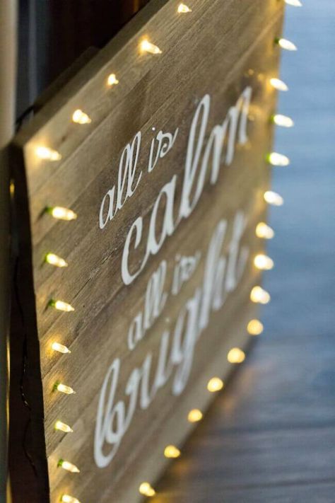 Easy DIY Wooden Sign Signs Wooden Diy, Christmas Lights Diy, Diy Wooden Sign, Easy Recipes For Breakfast, Christmas Signs Diy, Wooden Signs With Sayings, Lights Diy, Eco Store, Wooden Christmas Crafts