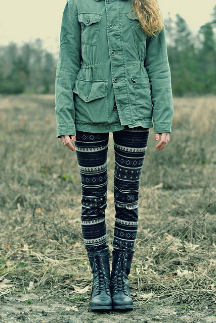 patterned leggings. wow i actually have every one of these items. Leggings And Combat Boots, Ethno Style, Patterned Leggings, Knit Leggings, Winter Trends, Fashion Mode, Printed Leggings, Sweater Weather, Look Cool