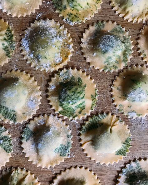 Lemon Ricotta Ravioli, Ricotta Ravioli Recipe, Pasta Pie, Homemade Ricotta, Ricotta Ravioli, Favorite Pasta Recipes, Ravioli Recipe, Handmade Pasta, Savory Foods