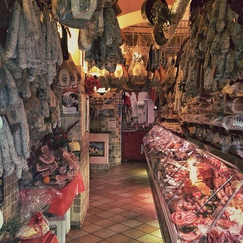 Local Butcher Shop, Anti Vegan, Meat Art, Meat Store, Food Republic, Italian Cafe, Meat Markets, Cheese Shop, Followers On Instagram