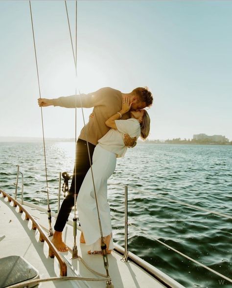 Boat Engagement Photos, Engagement Photo Shoot Beach, Boat Photoshoot, Yacht Wedding, Boat Wedding, Honeymoon Style, Engagement Pictures Poses, Engagement Inspo, Engagement Poses