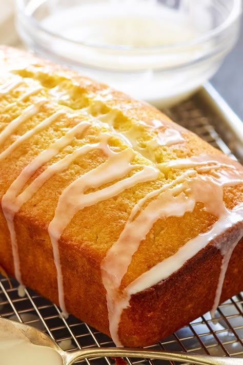 Ina Garten Lemon Cake, Ina Garten Recipes, Lemon Cake Recipe, Lemon Loaf, Barefoot Contessa, Lemon Pound Cake, Loaf Cake, Köstliche Desserts, Lemon Recipes