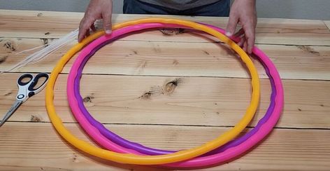 This post was transcribed by a member of the Hometalk editorial team from the original HometalkTV episode.Grab some hula hoops before summer ends for this perfect fall lawn idea. For today's project, we're going to start with some hula hoops. Unique Fall Decor, Fall Lawn, Quick And Easy Crafts, Hula Hoops, How To Make Pumpkin, Can Light, Fall Deco, Unique Fall, Pumpkin Halloween Decorations