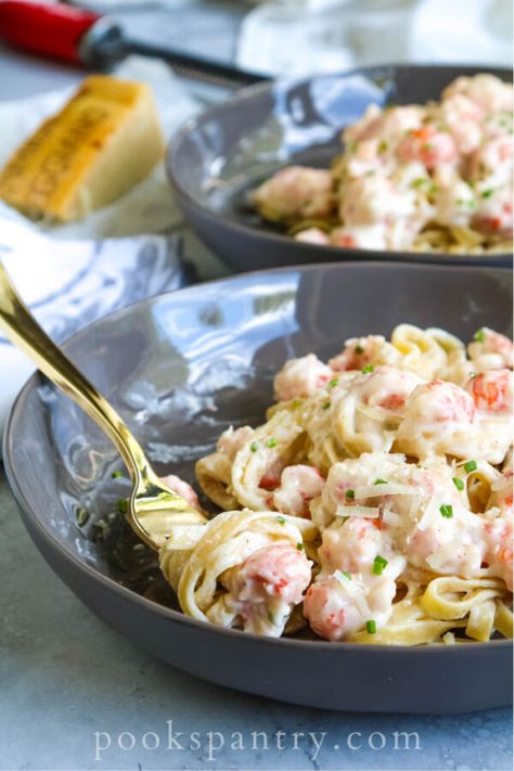 How to make langostino alfredo Lobster Scampi Recipe, Langostino Recipes, Pantry Recipe, Pasta Ideas, Lobster Pasta, Lobster Dishes, Pasta Alfredo, Classic Restaurant, Shell Fish