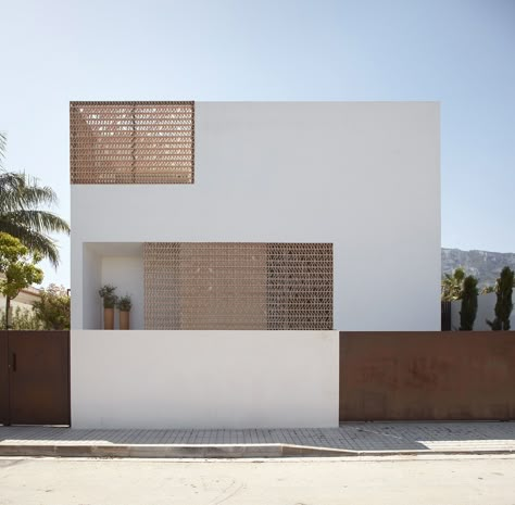 Bathed, penetrated by the light of the Mediterranean. Pons House by Andrea Pons | METALOCUS Axonometric View, Lattice Wall, Basement Floor Plans, Mediterranean Architecture, Own House, Ground Floor Plan, House Built, Brickwork, Architecture Photo