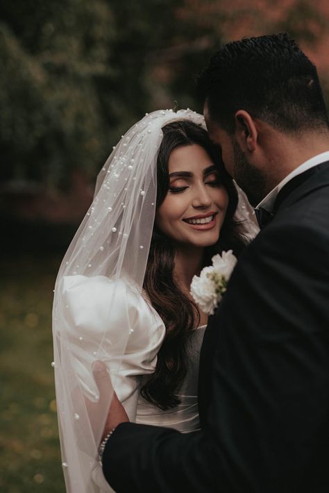 Ayda Hadi, Iranian Wedding, Bride Groom Poses, I Will Love You, Wedding Portrait Poses, Wedding Photoshoot Poses, Wedding Photography Styles, Groom Poses, Wedding Photos Poses