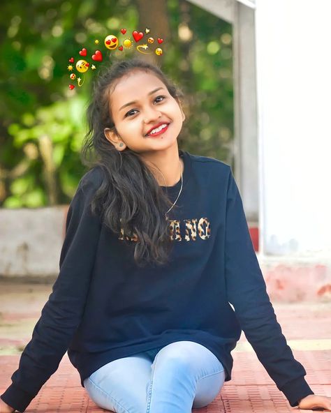 Cute Girl Photoshop, Ladies Photo Poses, Ladies Background, Aadivasi Photos, Adivasi Photo, Best Love Photos, Attitude Stylish Boys Pic, Photoshop Hair, Afghani Clothes