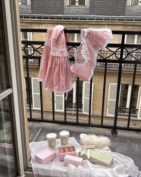 Laduree Aesthetic, Pink Princess Aesthetic, Laduree Paris, Parisian Aesthetic, Parisian Lifestyle, Parisian Life, Pink Aura, Princess Aesthetic, Pink Swimsuit