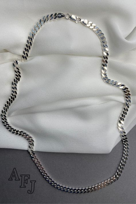 Aesthetic Chains Men, Silver Neck Chain For Men, Silver Chain For Boys, Silver Chains For Men, Guys Ear Piercings, White Watches Women, Men Jewellery, Dope Jewelry Accessories, Chain Necklace For Men