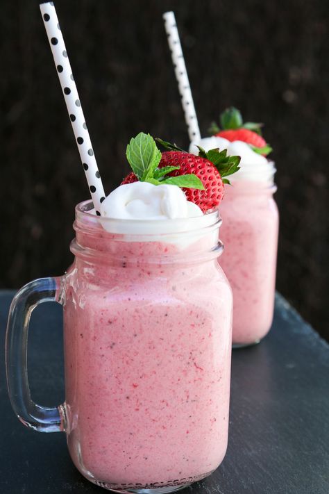 Strawberry Protein Smoothie, Roasted Strawberry, Best Milkshakes, Strawberry Protein, Casein Protein, Roasted Strawberries, Milkshake Recipes, Strawberry Milkshake, Milk Shakes