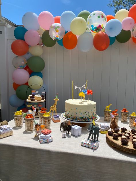 Animal Themed Birthday Party Food, Party Animal First Birthday Boy, Birthday Neutral Theme, Party Animal 1st Birthday, Toddler Birthday Party Food, Party Animal First Birthday, First Birthday Food Ideas, Party Animal Birthday Theme, Easy Birthday Party Ideas