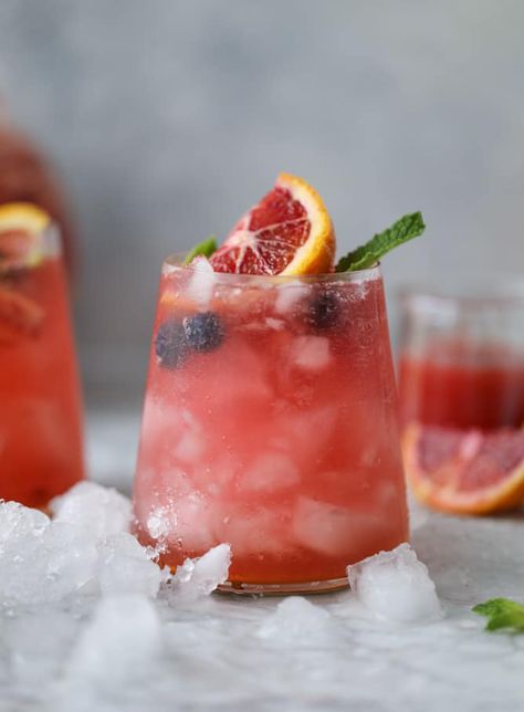 Christmas Sangria Recipes, Sangria Drink, Kombucha Cocktail, Liquid Lunch, Christmas Sangria, Spiced Drinks, Attic Closet, Blood Orange Juice, Sangria Recipe