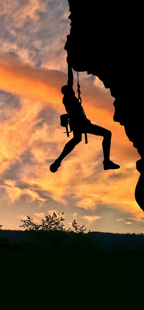 Rock climbing mobile phone wallpaper Inspiring, sunset, sky, struggle, rock climbing, sunset, positive energy, hope, success, outdoor sports, extreme challenges, mountaineering, mobile phone wallpaper, mobile phone desktop, mobile phone screensaver.#Lovepik#backgrounds Golden Hour Wallpaper, Climbing Silhouette, Wallpaper Man, Phone Screensaver, Climbing Art, Man Silhouette, Luxurious Wallpaper, Mobile Phone Wallpaper, Background Images Free Download