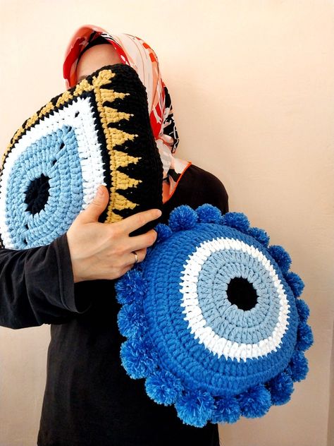 Crochet Evil Eye, Handmade House, Crochet Eyes, Eye Eye, Crochet Pillows, Crochet Pillow, Fun Crochet Projects, House Gifts, Pillow Gift