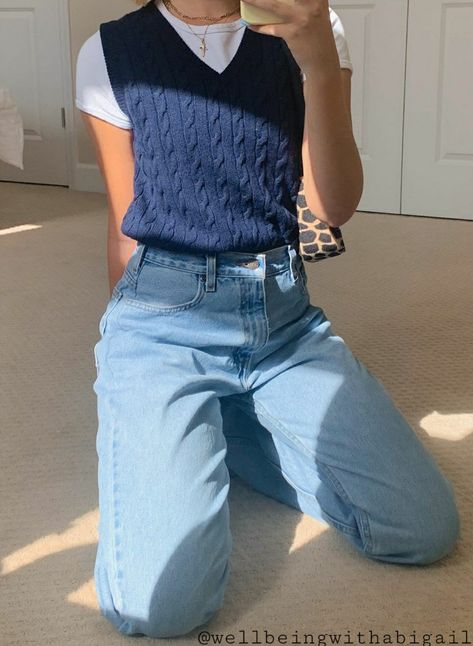 Blue Vest Outfit, Sweater Vest Outfits, Vest Outfits Aesthetic, Sweater Vest Outfit Women, Vest Outfit Women, Y2k Streetwear Fashion, Knit Vest Outfit, V Neck Sweater Vest, Vest Y2k