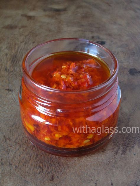 Peperoncini freschi sott’olio (Fresh Chilli in Olive Oil) | With a Glass Fresh Chili Oil Recipe, Fresh Chilli Oil Recipe, Italian Chilli Oil, Italian Chili Oil, Fresh Chilli Recipes, Italian Chili Oil Recipe, Pickle Appetizers, Chili Oil Recipe, Chilli Oil