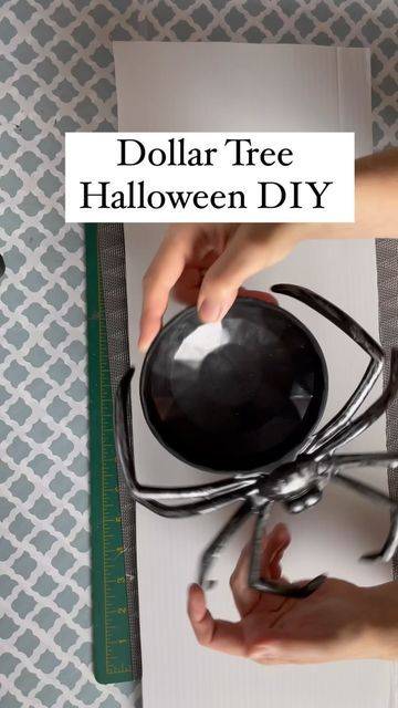 Halloween Diy Spider, Pumpkin Wreath Form, Dollar Tree Halloween Diy, Halloween Candles Diy, Dollar Tree Halloween Decor, Diy Spider, Halloween Outside, Easy Diy Halloween Decorations, Dollar Tree Halloween