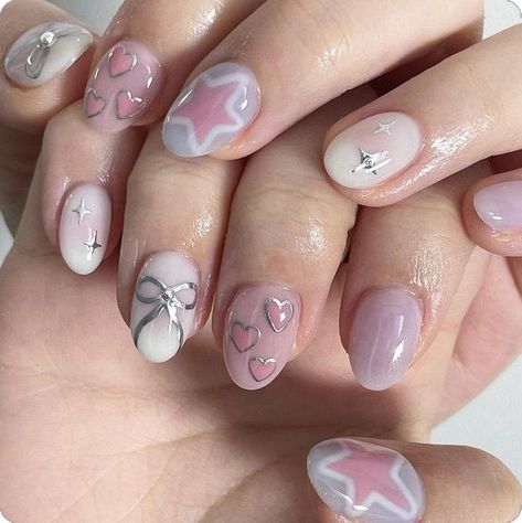 Creative Nail Ideas, Coquette Nail, Aesthetic Bow, Bow Nails, Band Nails, Autumn Evening, Asian Nails, Hippie Nails, Cute Simple Nails