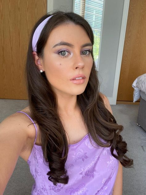 Daphne from Scooby-Doo inspired make up 💜 - MakeupAddiction Daphne Hair Scooby Doo, Daphne Scooby Doo Makeup Look, Daphne Blake Makeup Look, Daphne Hairstyle Scooby Doo, Daphne Inspired Makeup, Daphne Costume Makeup, Daphne Makeup Look, Daphne Scooby Doo Makeup, Daphne Makeup Scooby Doo