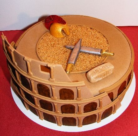 colosseum gladiator cake for julius * made by http://www.facebook.com/KirstensTaartDromein Gladiator Party, Rome Party, Roman Party, Different Kinds Of Cakes, Wedding Anniversary Cakes, Rome Antique, Cakes For Women, Julius Caesar, Dream Cake