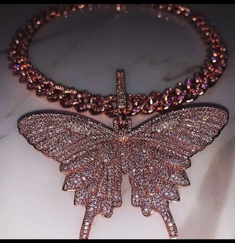 Butterfly And Rose, Chains Aesthetic, Pink Choker, Women Choker Necklace, Miami Cuban Link Chain, Expensive Jewelry Luxury, Big Jewelry, Miami Cuban Link, Turquoise Drop Earrings