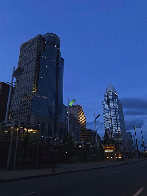 Cincinnati Ohio Aesthetic, Cincinnati Aesthetic, Nyc Background, Downtown Cincinnati, Queen City, Perks Of Being A Wallflower, Cincinnati Ohio, Us Road Trip, Travel Aesthetic