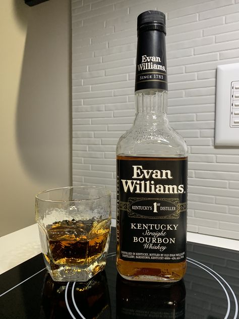 Evan Williams Kentucky Straight Bourbon Whiskey. Haven’t drank it since high school. On the rocks its ok. Neat... no! Bourbon On The Rocks, Evan Williams Bourbon, Whiskey Neat, Evan Williams, Kentucky Straight Bourbon Whiskey, Straight Bourbon Whiskey, Kentucky Bourbon, Oak Barrel, On The Rocks