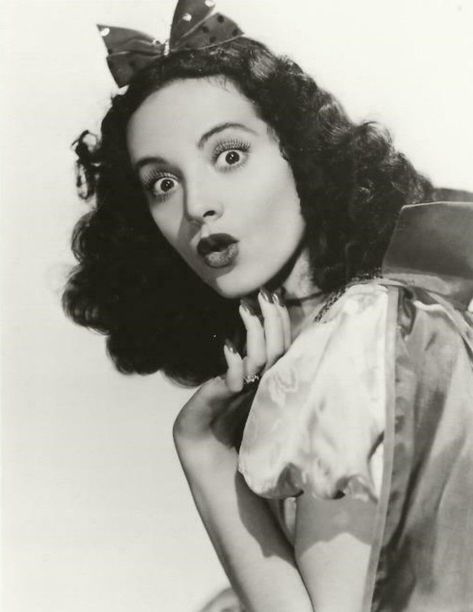 Meet Adriana Caselotti: Voice of Walt Disney's Snow White Snow White Aesthetic, Real Disney Princesses, Snow White Dress, Locks Hair, Clara Bow, Walt Disney Animation Studios, Snow White And The Seven Dwarfs, The Seven Dwarfs, Seven Dwarfs