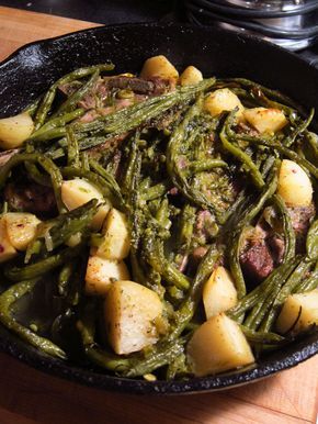 Green Bean Stew, African Meals, South African Dishes, Heritage Recipes, Pea Pesto, Slow Cooker Breakfast, Lamb Stew, African Recipes, Bean Stew