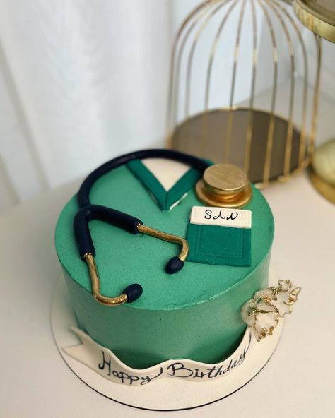 Doctor Cake Ideas, Doctor Cake Design, Medical Cake, Nurse Cake, Doctor Cake, Baby Boy Birthday Cake, Nursing Cake, 18th Cake