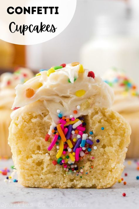 Confetti Cupcakes with a surprise is a huge hit for kids and adults as it transforms ordinary cupcakes and turns them into extraordinary homemade vanilla cupcakes that are filled with a sprinkle surprise in the middle. It is every child’s dream cupcake that is so easy to make at home. They can also be called pinata cupcakes but no matter what you call them, they are fun and delicious! Homemade Vanilla Cupcakes, Sparkle Cupcakes, Pinata Cupcakes, Confetti Cupcakes, How To Make Cupcakes, Chocolate Fudge Cake, Easy Pie, Cake Mix Recipes, Homemade Vanilla