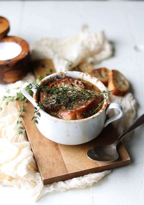 Make this Classic French Onion Soup Recipe with Crostini and Gruyere Cheese that is topped off with fresh thyme and perfect on cold days! Chef Billy Parisi, Classic French Onion Soup, Onion Soup Recipe, Billy Parisi, Cheese Croutons, Peasant Food, Onion Pie, French Onion Soup Recipe, Onion Soup Recipes