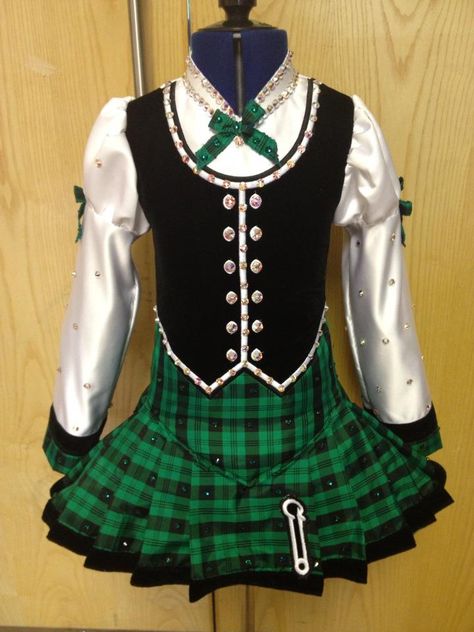 Love this Highland dance inspired Irish solo dress.  It is in my dancers size too!  Too bad our Irish dance teacher thinks it is for a championship dancer. Scottish Highland Dance, Irish Dance Dress Designs, Ballet Costumes Tutus, Liz Dress, Irish Dance Costume, Irish Dance Solo Dress, Celtic Dress, Irish Dress, Irish Step Dancing