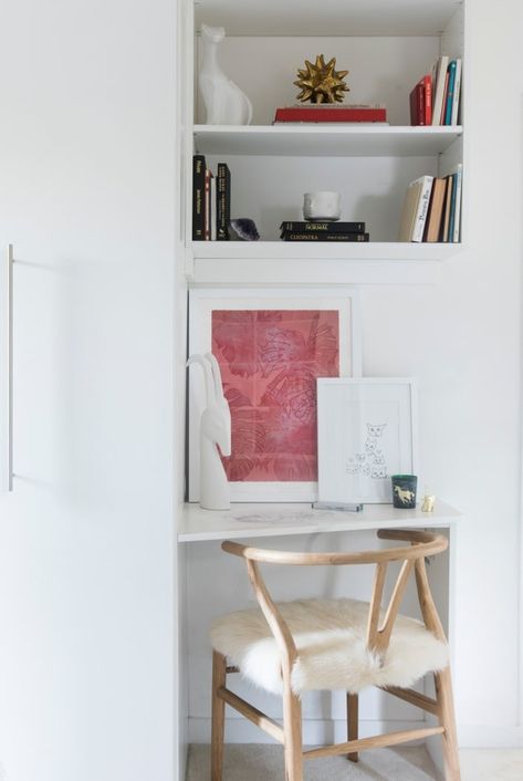 Is Your Apartment Bursting at the Seams? Consider Ditching These 6 Things Tiny Workspace, Homework Nook, Chic Workspace, Multipurpose Furniture, Cute Dorm Rooms, Kitchen Corner, Small Apartment Decorating, Built In Desk, Dorm Room Decor